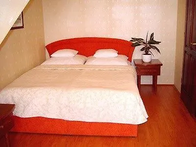 Aparthotel Goecsej Palatinus Etterem Es Panzio Zalaegerszeg